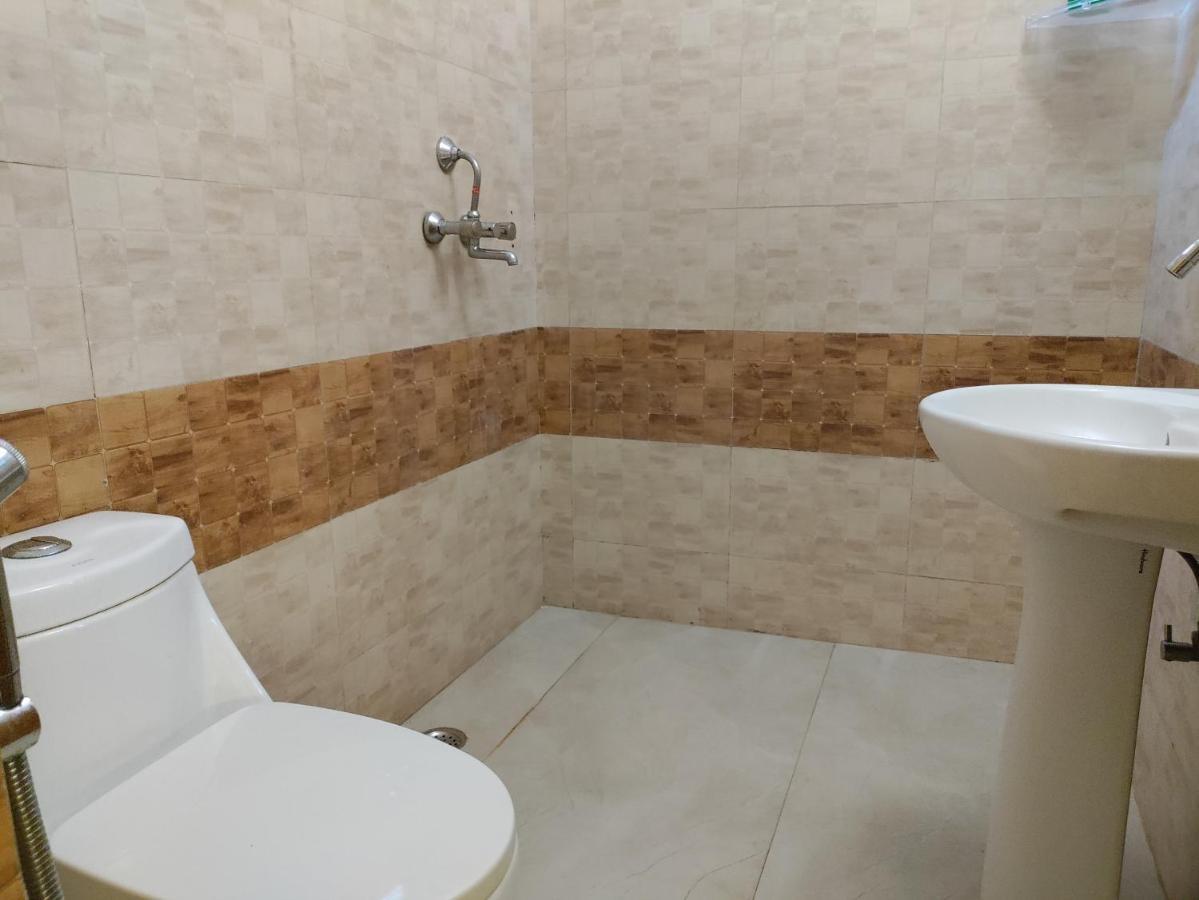 Tulip Palm Hotel Jaipur Eksteriør billede