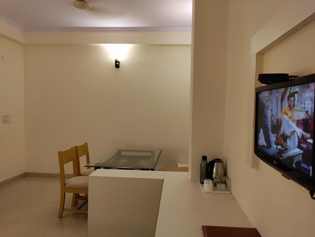 Tulip Palm Hotel Jaipur Eksteriør billede