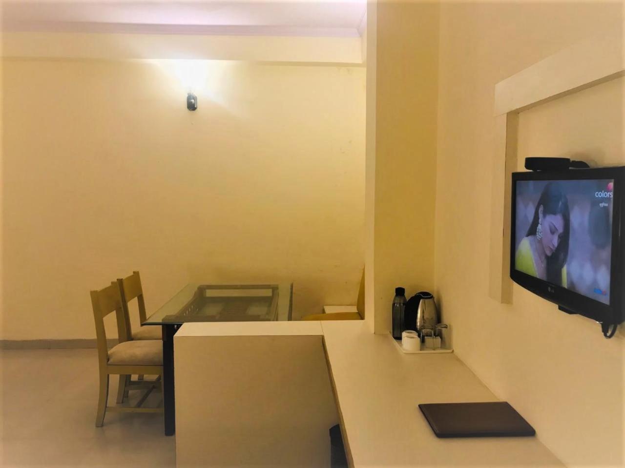 Tulip Palm Hotel Jaipur Eksteriør billede