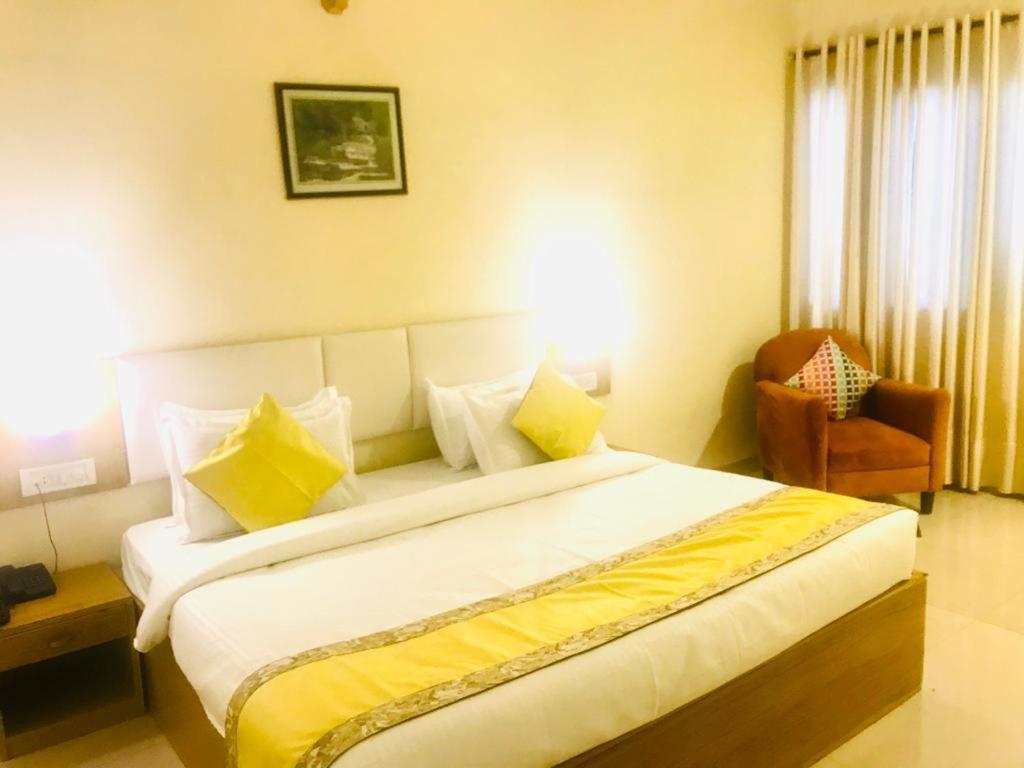Tulip Palm Hotel Jaipur Eksteriør billede