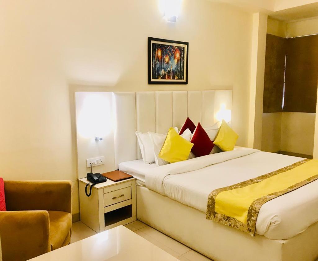 Tulip Palm Hotel Jaipur Eksteriør billede
